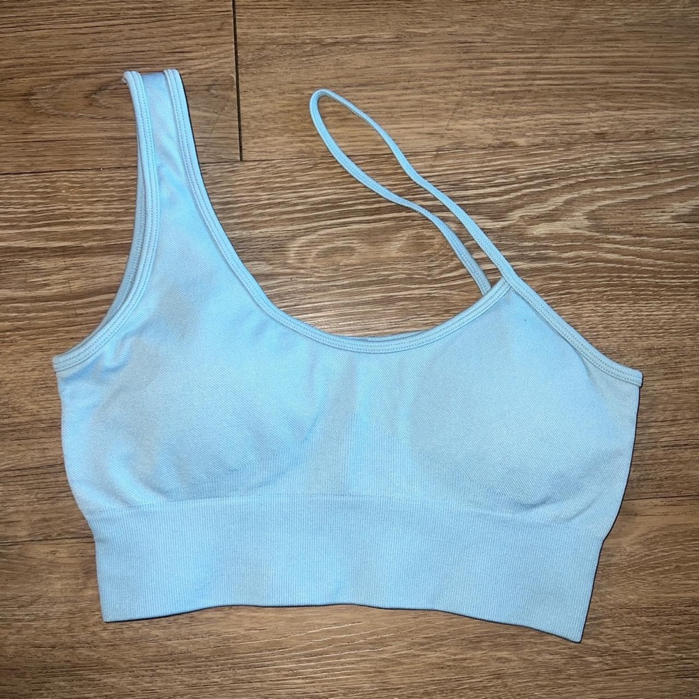 Sports bra size small worn once Bo+Tee